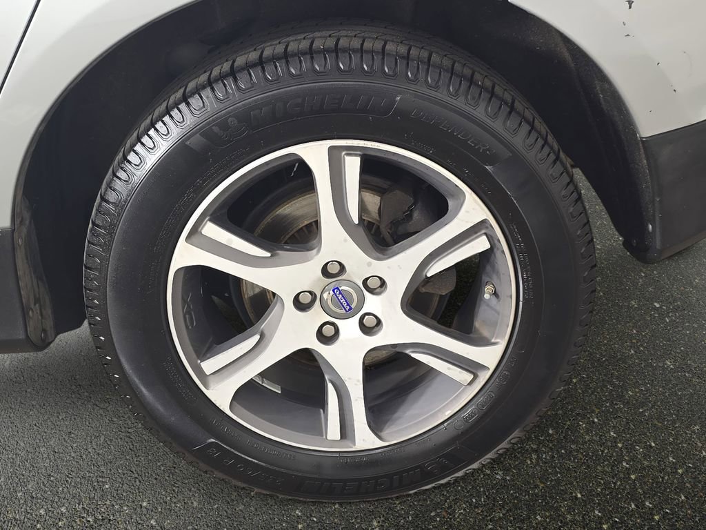 Used 2013 Volvo XC60 T6 AWD/4WD image 37