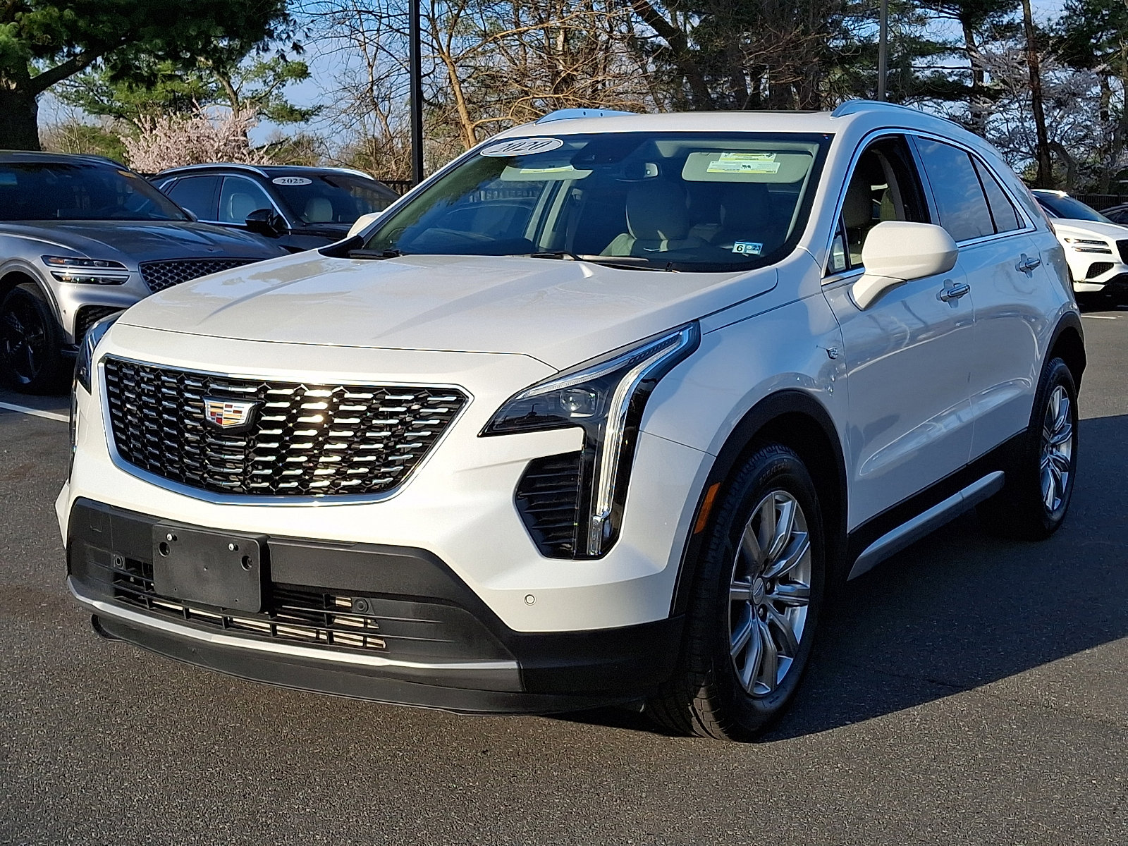 Used 2020 Cadillac XT4 Premium Luxury w/ Technology Package image 3