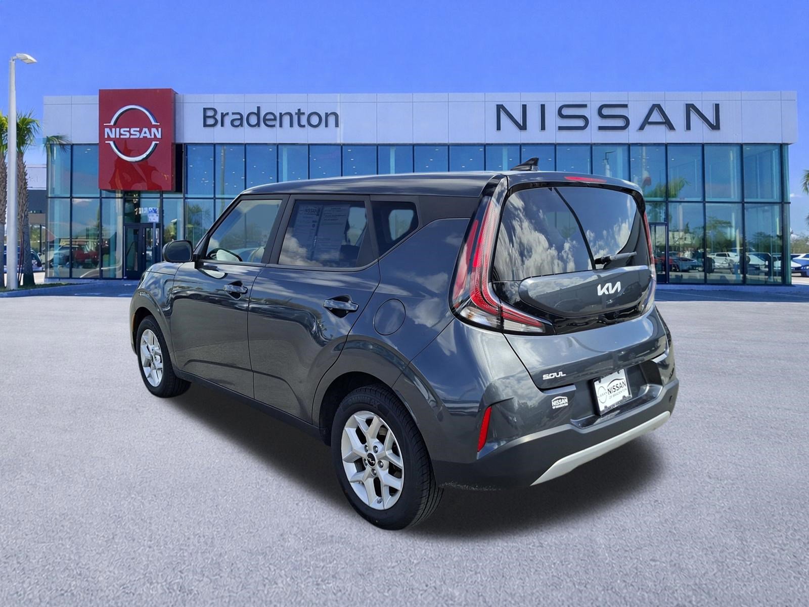Used 2023 Kia Soul LX w/ Option Group 015 image 7