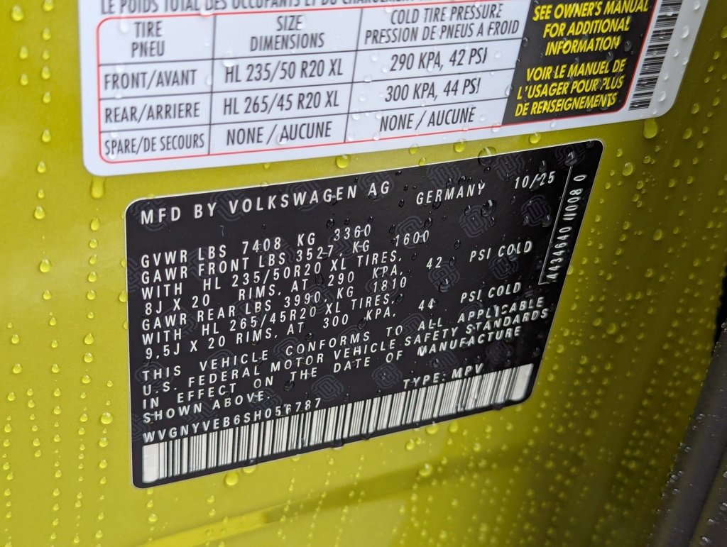 New 2025 Volkswagen ID. Buzz Pro S Plus image 42