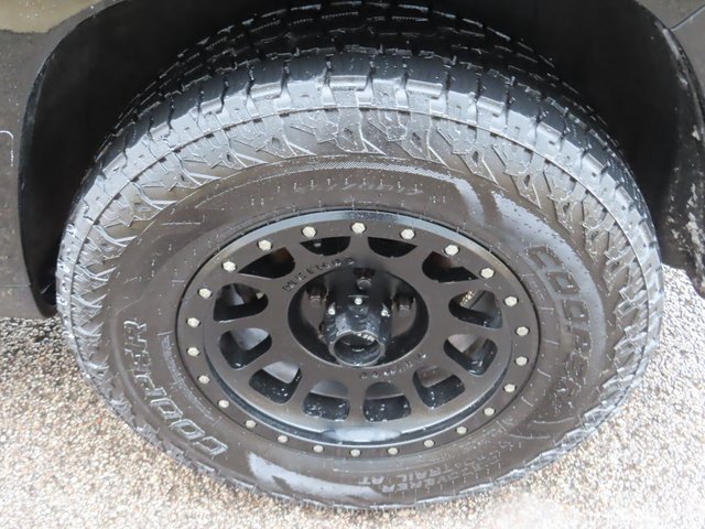 Used 2018 Jeep Grand Cherokee High Altitude image 17