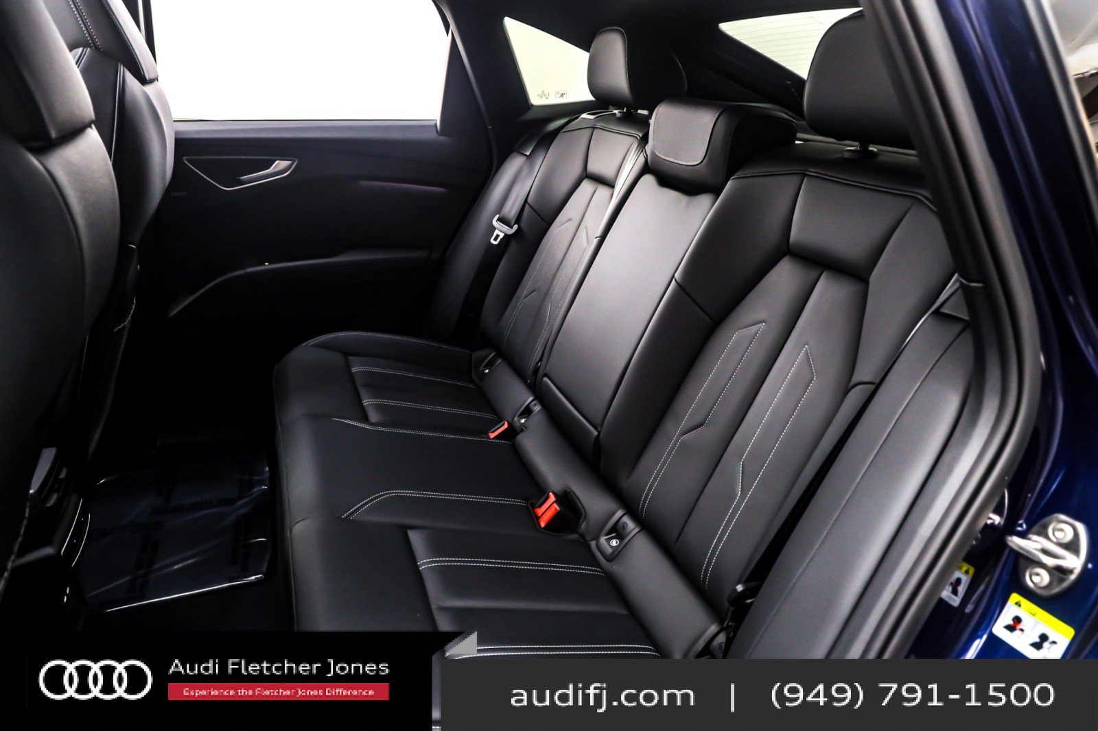 Used 2024 Audi Q4 e-tron Prestige w/ Black Optic Plus Package image 9