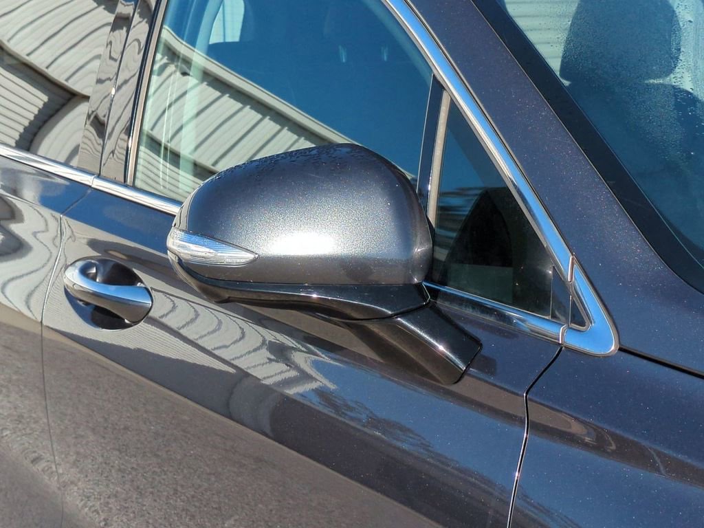 Used 2023 Hyundai Santa Fe Limited image 12