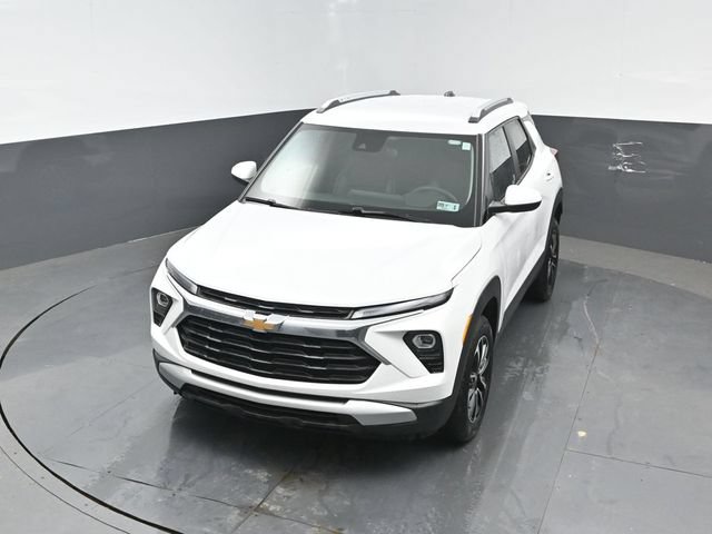 Used 2025 Chevrolet TrailBlazer LT AWD/4WD image 18