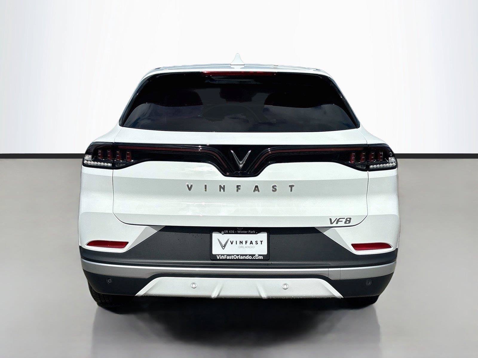 New 2027 VinFast VF 8 Eco AWD/4WD image 6