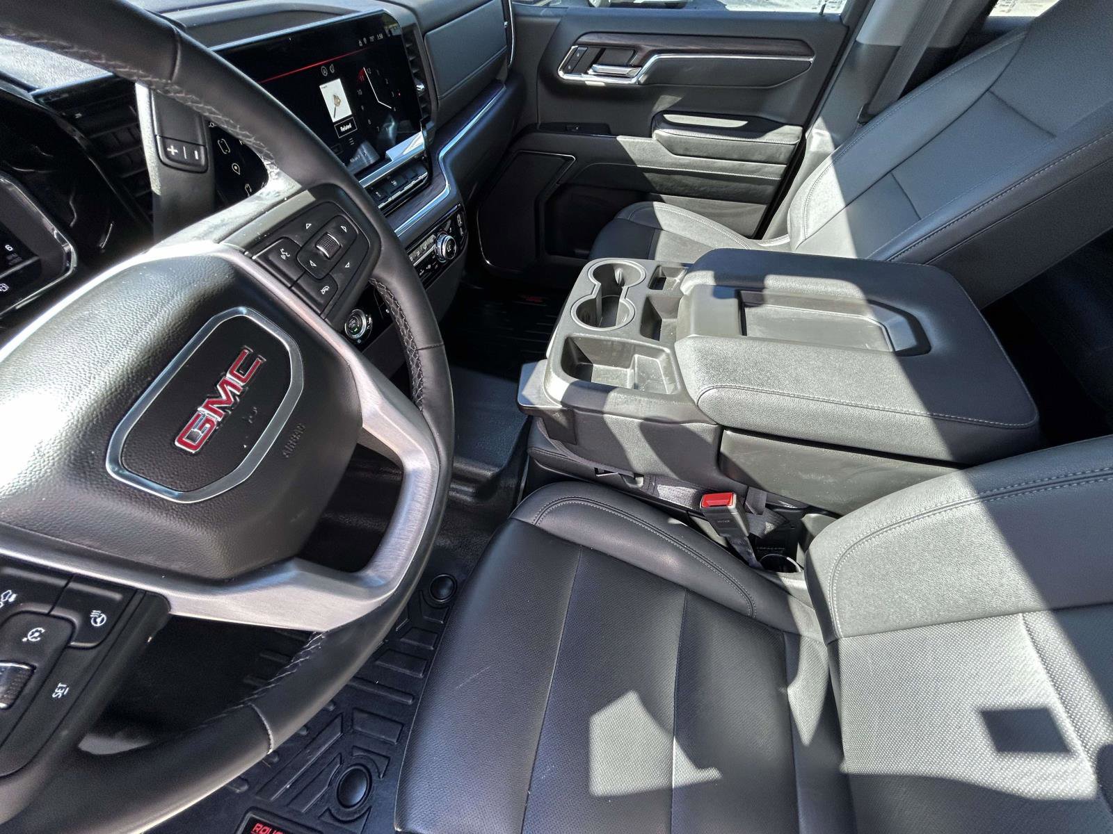 Used 2024 GMC Sierra 1500 SLT image 8