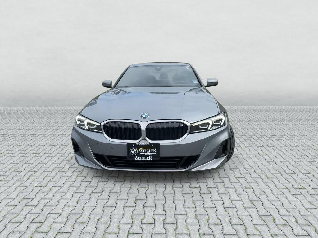 Used 2024 BMW 330i xDrive Sedan w/ Convenience Package AWD/4WD image 3