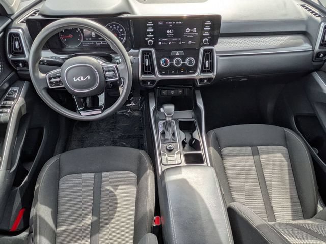 Used 2023 Kia Sorento LX AWD/4WD image 24