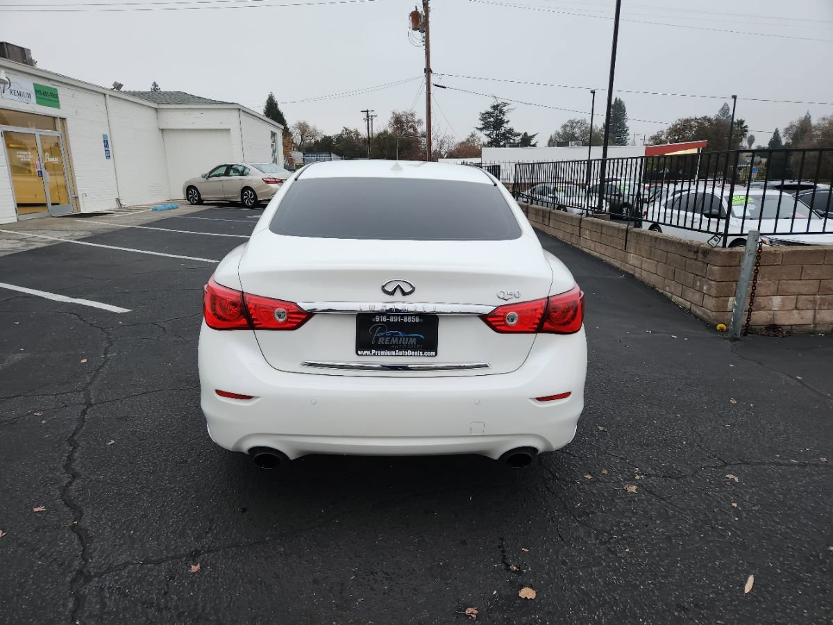 Used 2017 INFINITI Q50 Premium w/ 2.0T Premium Plus Package RWD image 4