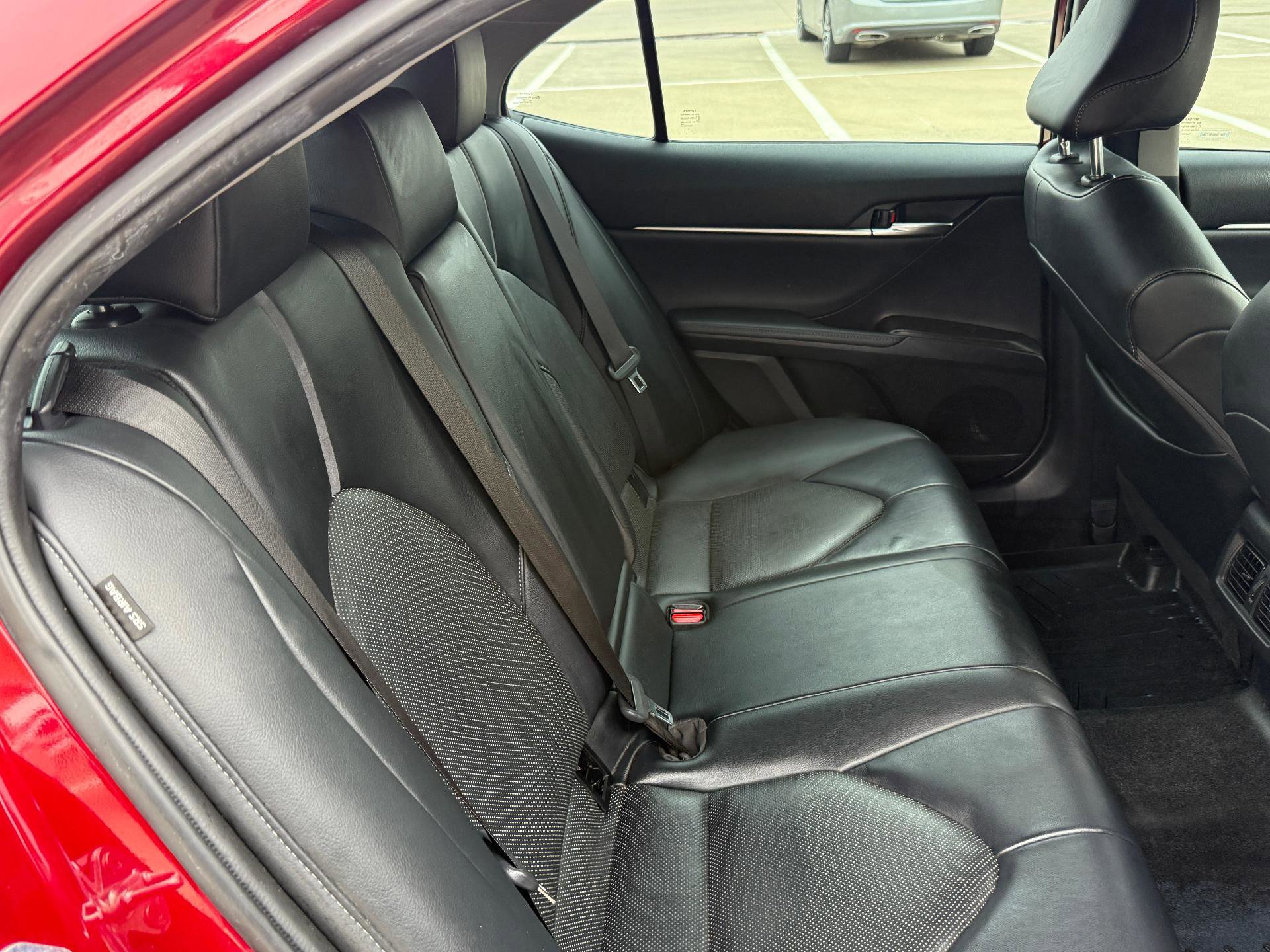 Used 2022 Toyota Camry XLE image 24