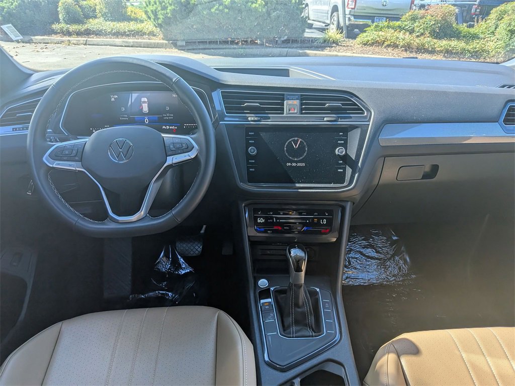 Used 2024 Volkswagen Tiguan SE image 26