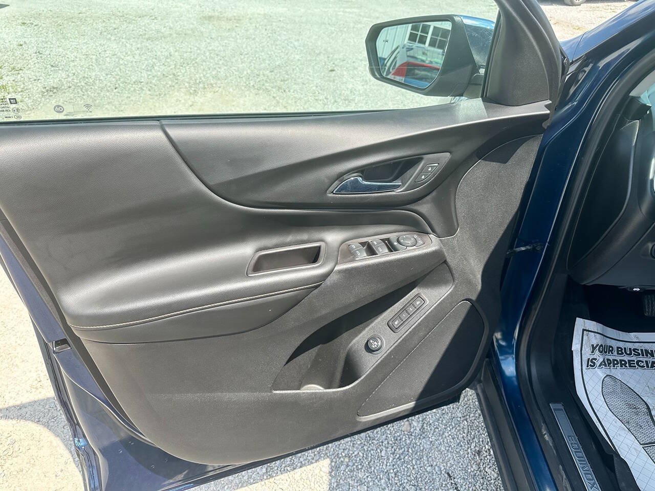 Used 2021 Chevrolet Equinox Premier w/ LPO, Floor Liner Package FWD image 11