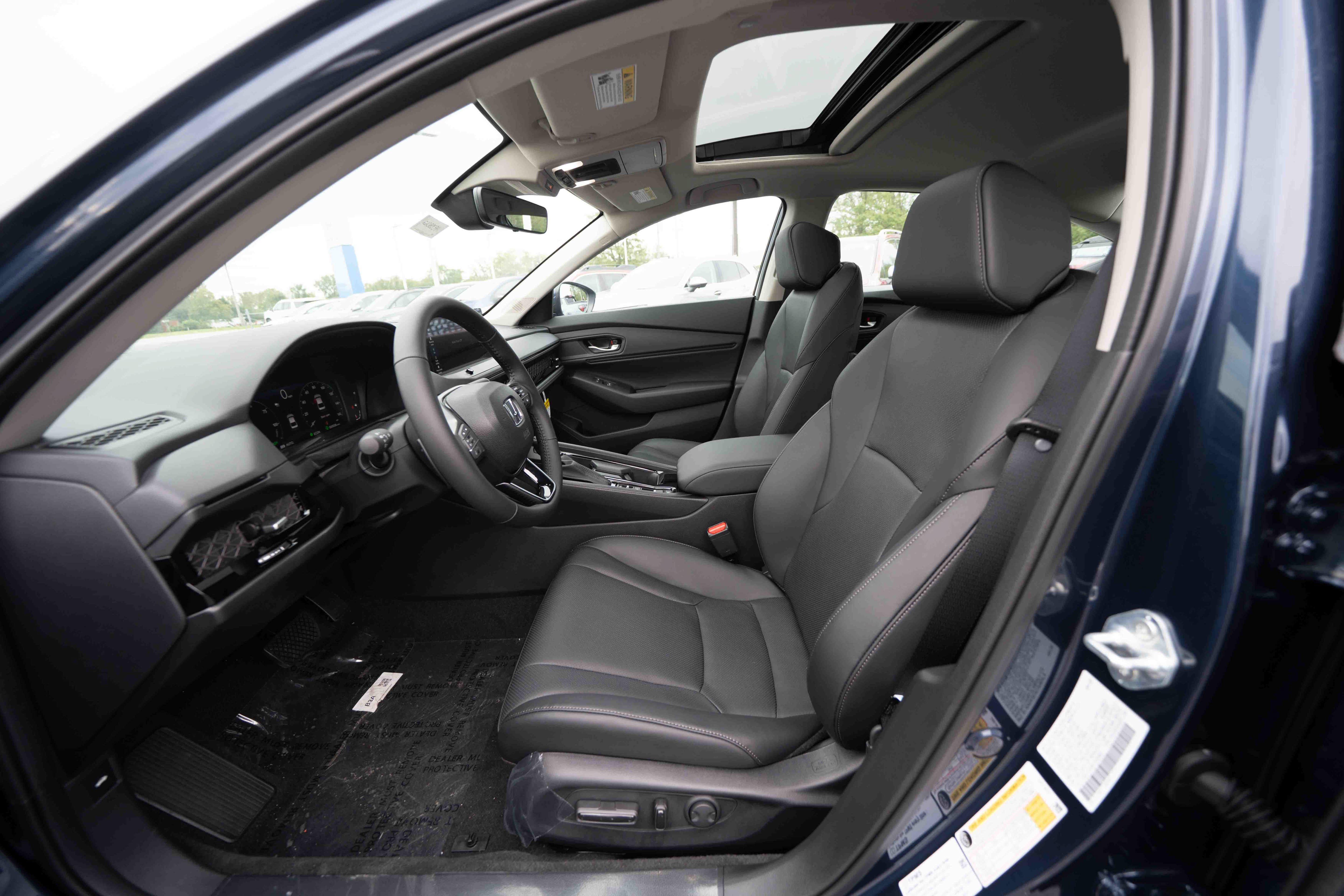 New 2026 Honda Accord EX-L image 9