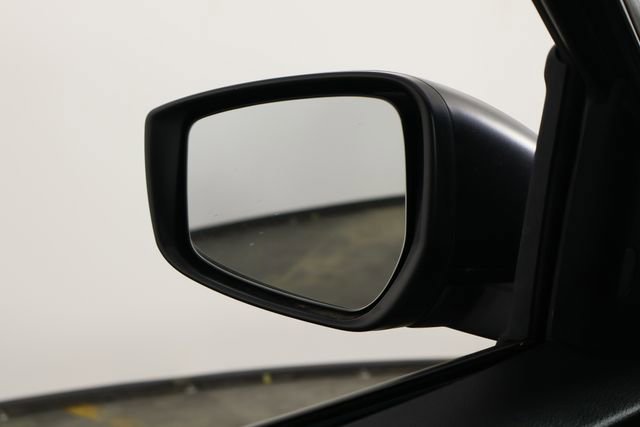 Used 2021 Nissan Kicks S image 34