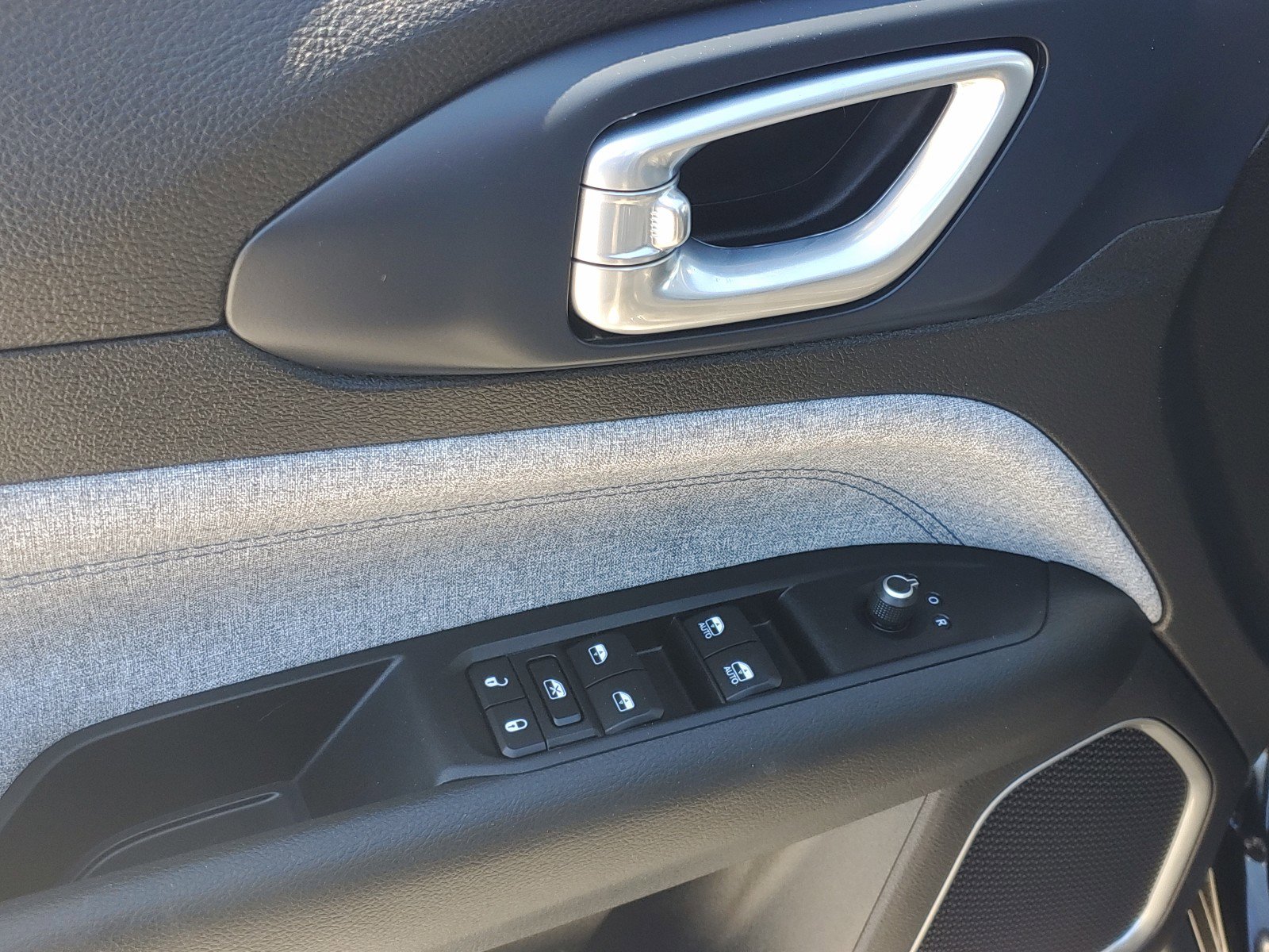 Used 2022 Jeep Compass Latitude image 17