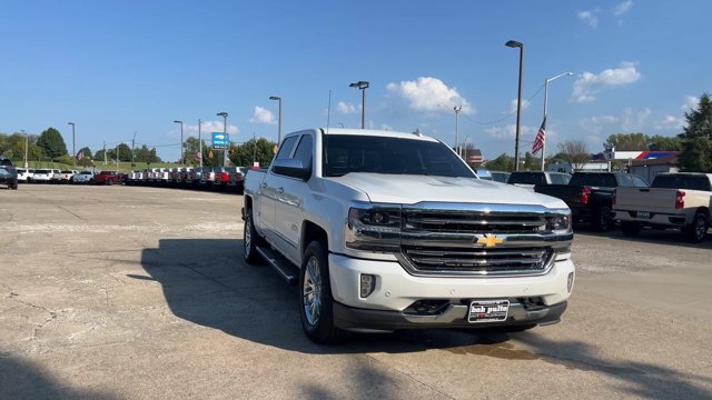 Used 2016 Chevrolet Silverado 1500 High Country w/ High Country Premium Package AWD/4WD image 3
