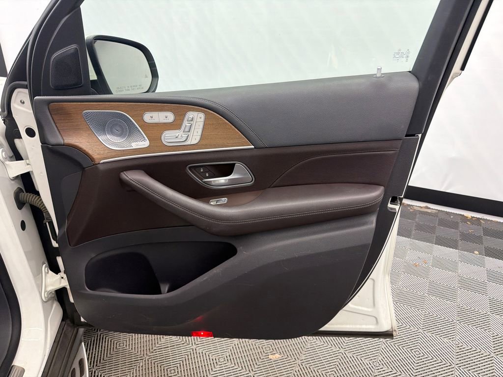 Used 2020 Mercedes-Benz GLE 350 4MATIC w/ Airmatic Package image 16