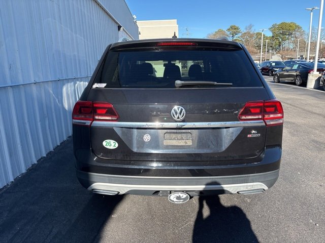 Used 2019 Volkswagen Atlas S w/ Towing Package image 3