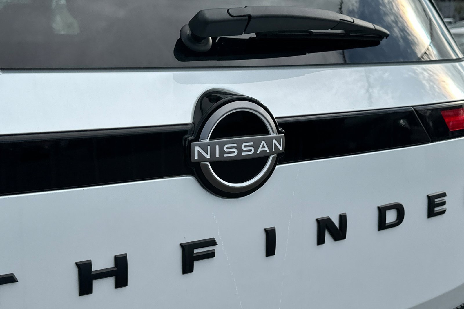 New 2025 Nissan Pathfinder SV w/ Black Appearance Package image 22
