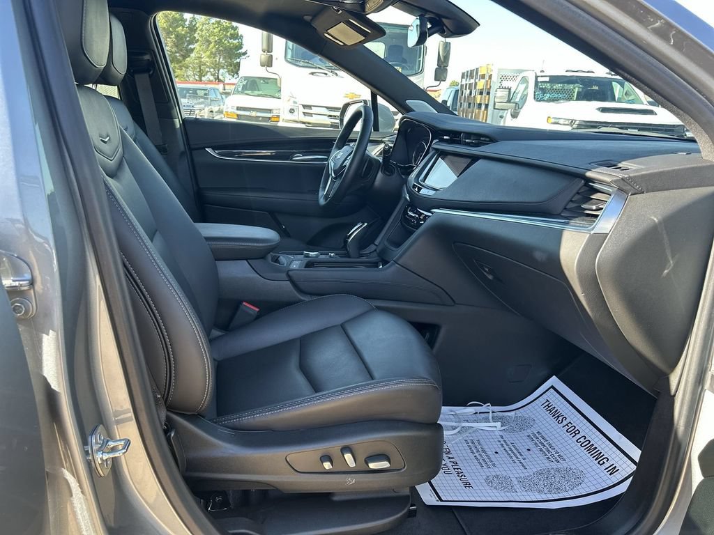 Certified 2025 Cadillac XT5 Premium Luxury AWD/4WD image 26