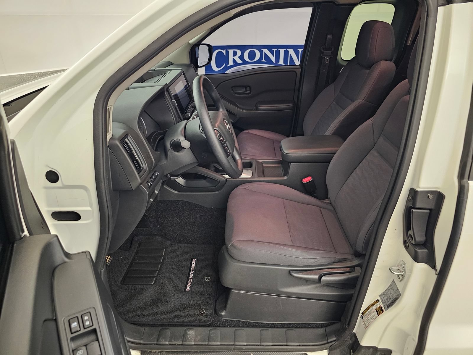 Used 2025 Nissan Frontier S AWD/4WD image 4