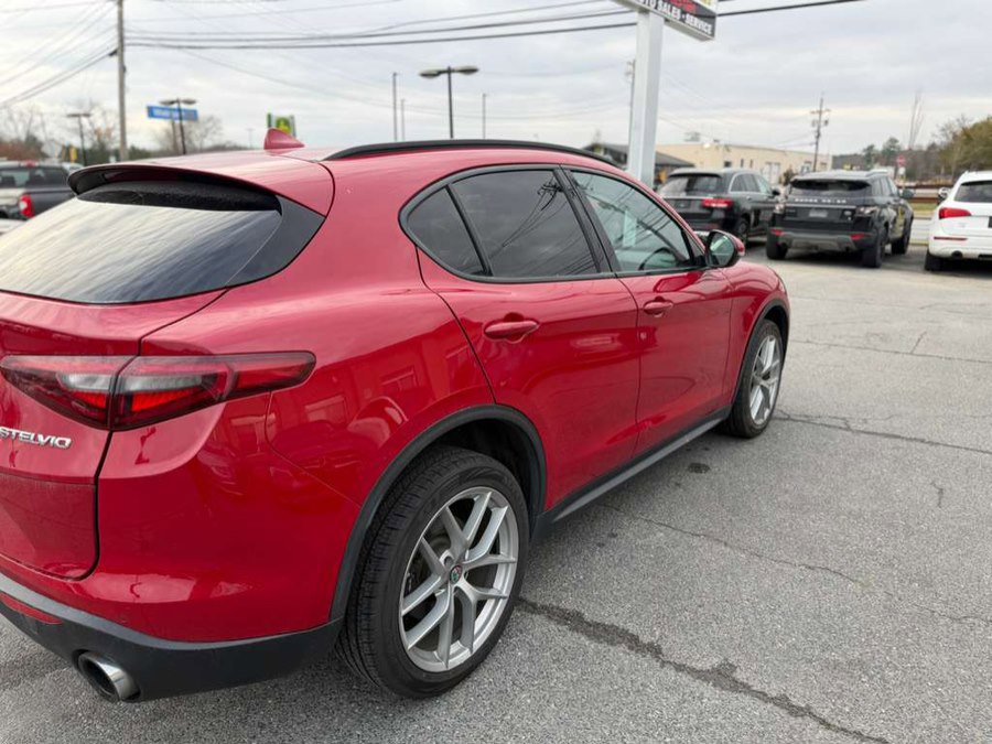 Used 2018 Alfa Romeo Stelvio Sport w/ Quick Order Package 22J Sport image 5