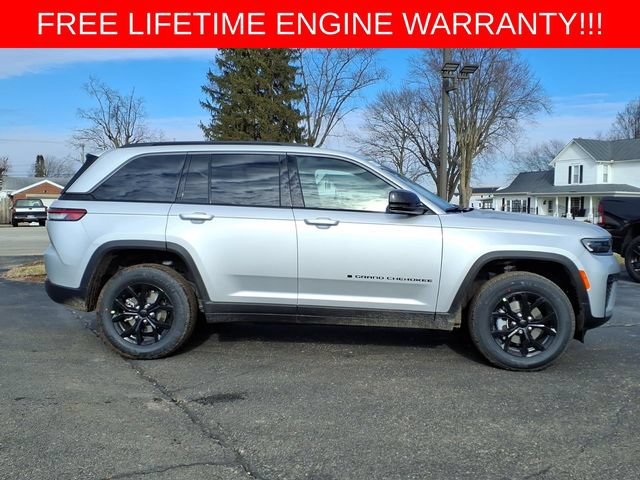 New 2026 Jeep Grand Cherokee Altitude AWD/4WD image 8