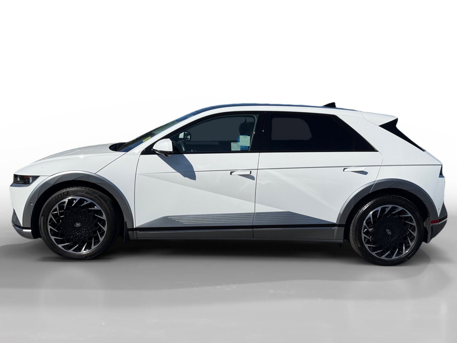 Used 2023 Hyundai Ioniq 5 Limited w/ Cargo Package AWD/4WD image 2