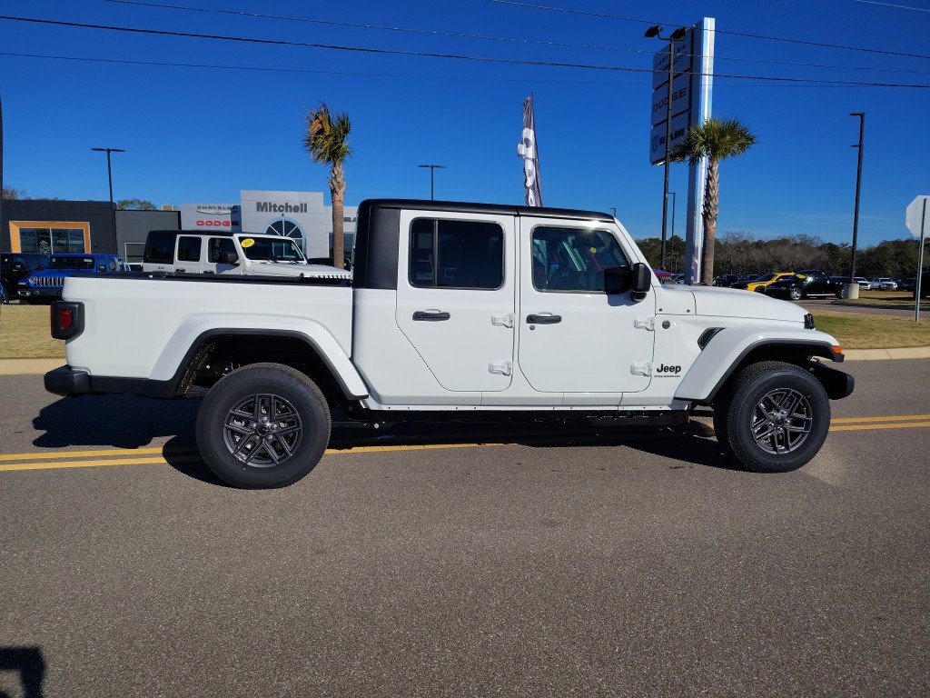 New 2026 Jeep Gladiator Sport AWD/4WD image 11