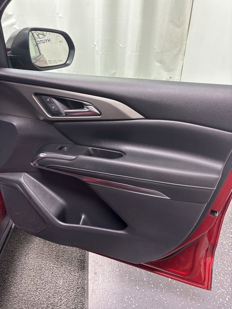 Used 2024 Chevrolet Traverse LT w/ LPO, Floor Liner Package AWD/4WD image 26