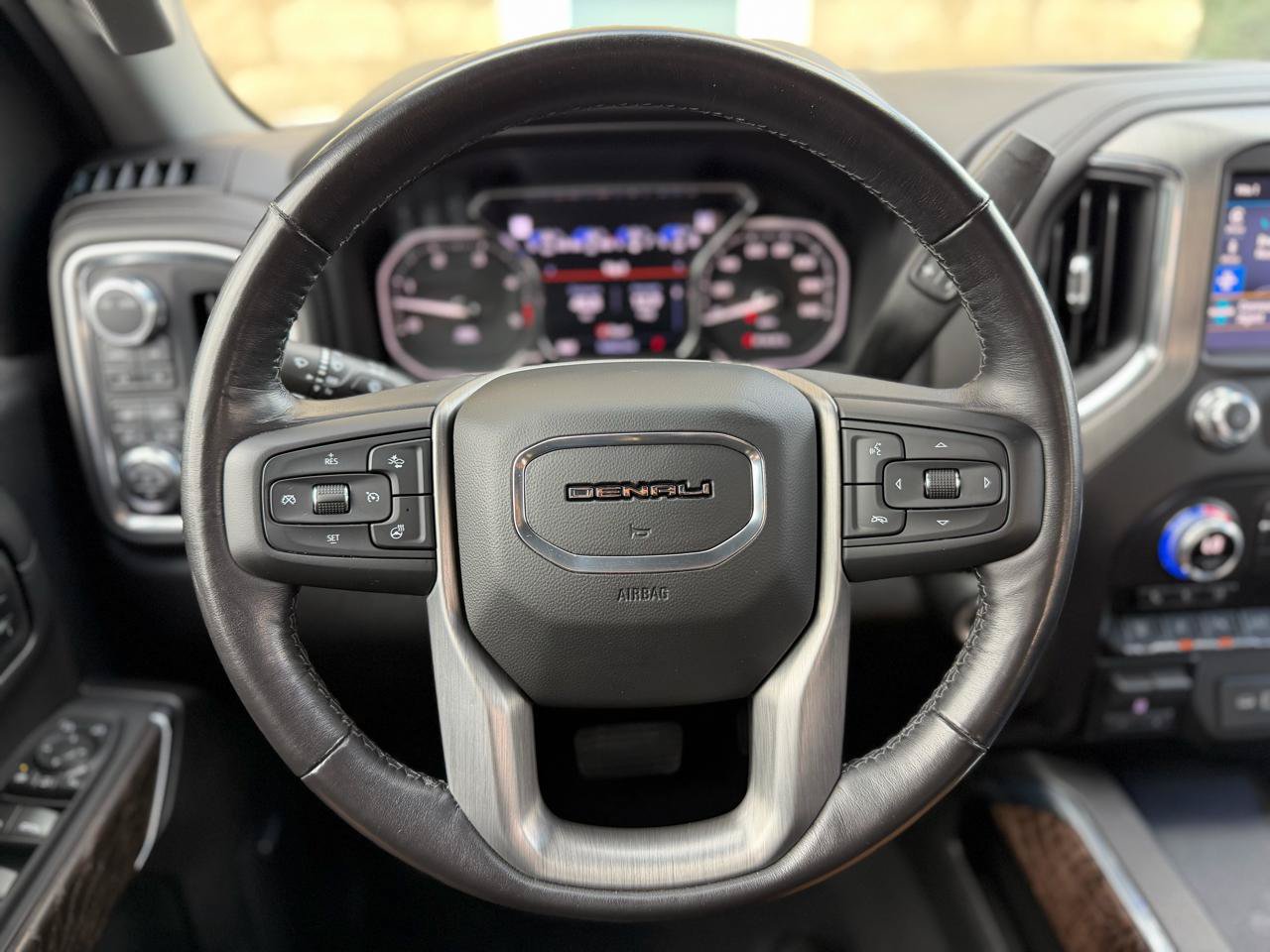 Used 2022 GMC Sierra 2500 Denali w/ Denali Ultimate Package AWD/4WD image 19