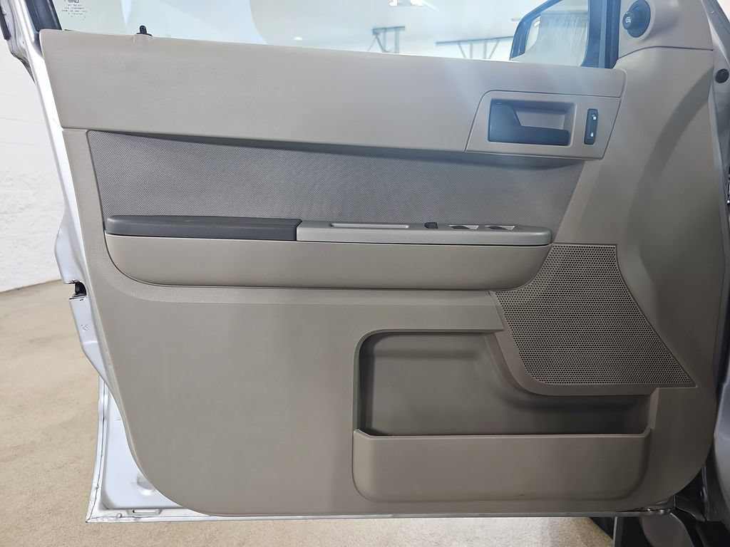 Used 2012 Ford Escape XLT FWD image 30