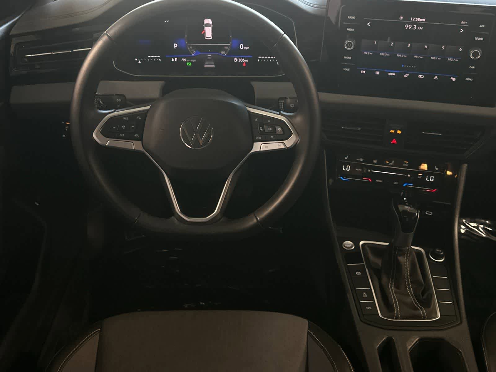Used 2025 Volkswagen Jetta SE FWD image 15