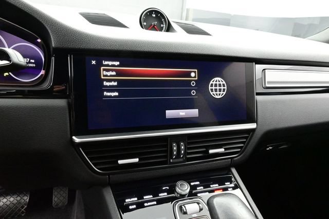 Certified 2022 Porsche Cayenne Platinum Edition AWD/4WD image 10