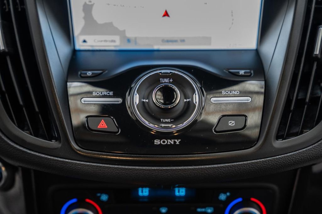 Used 2019 Ford Escape Titanium image 25