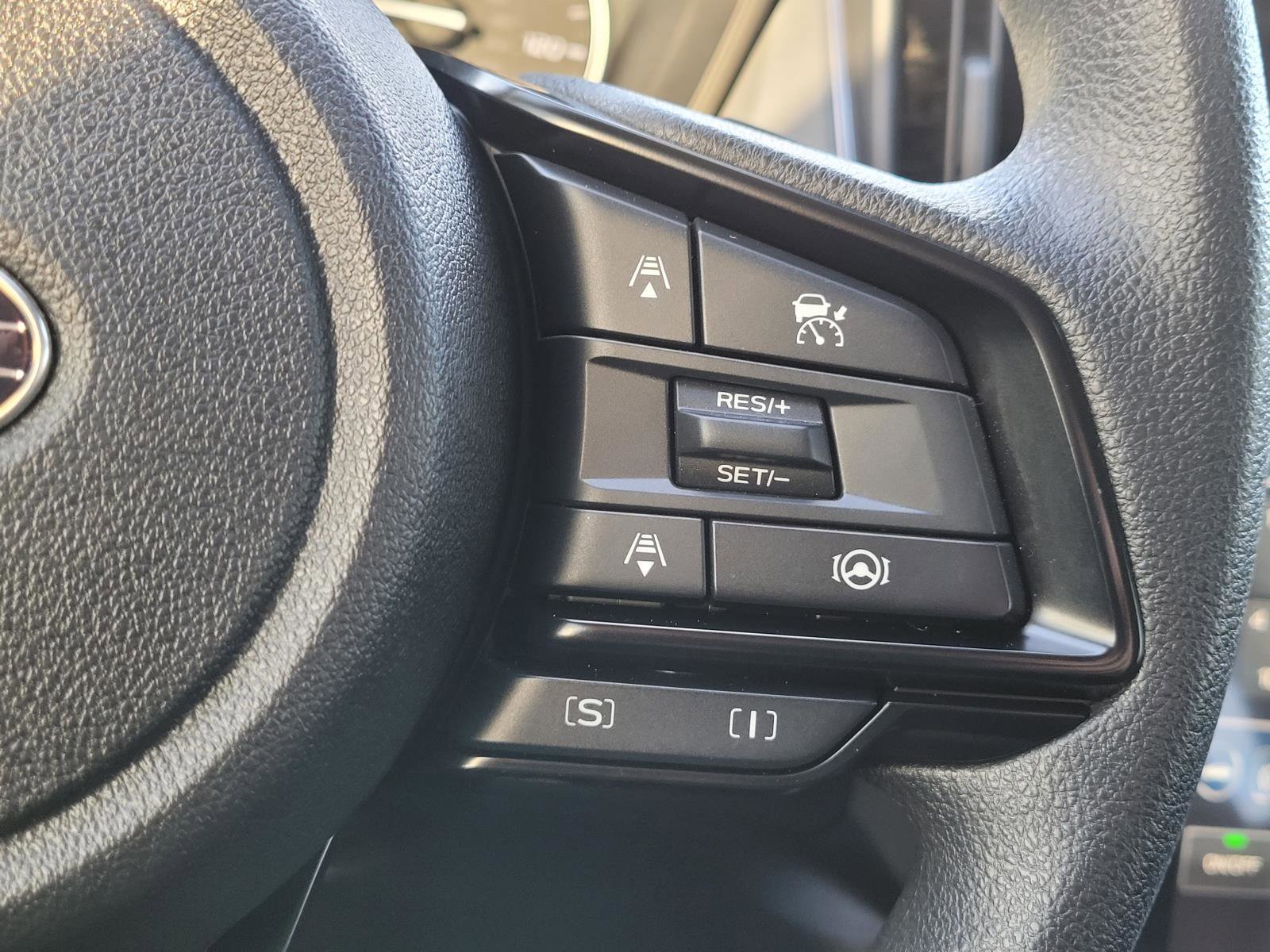 Certified 2025 Subaru Crosstrek 2.0i Premium image 8