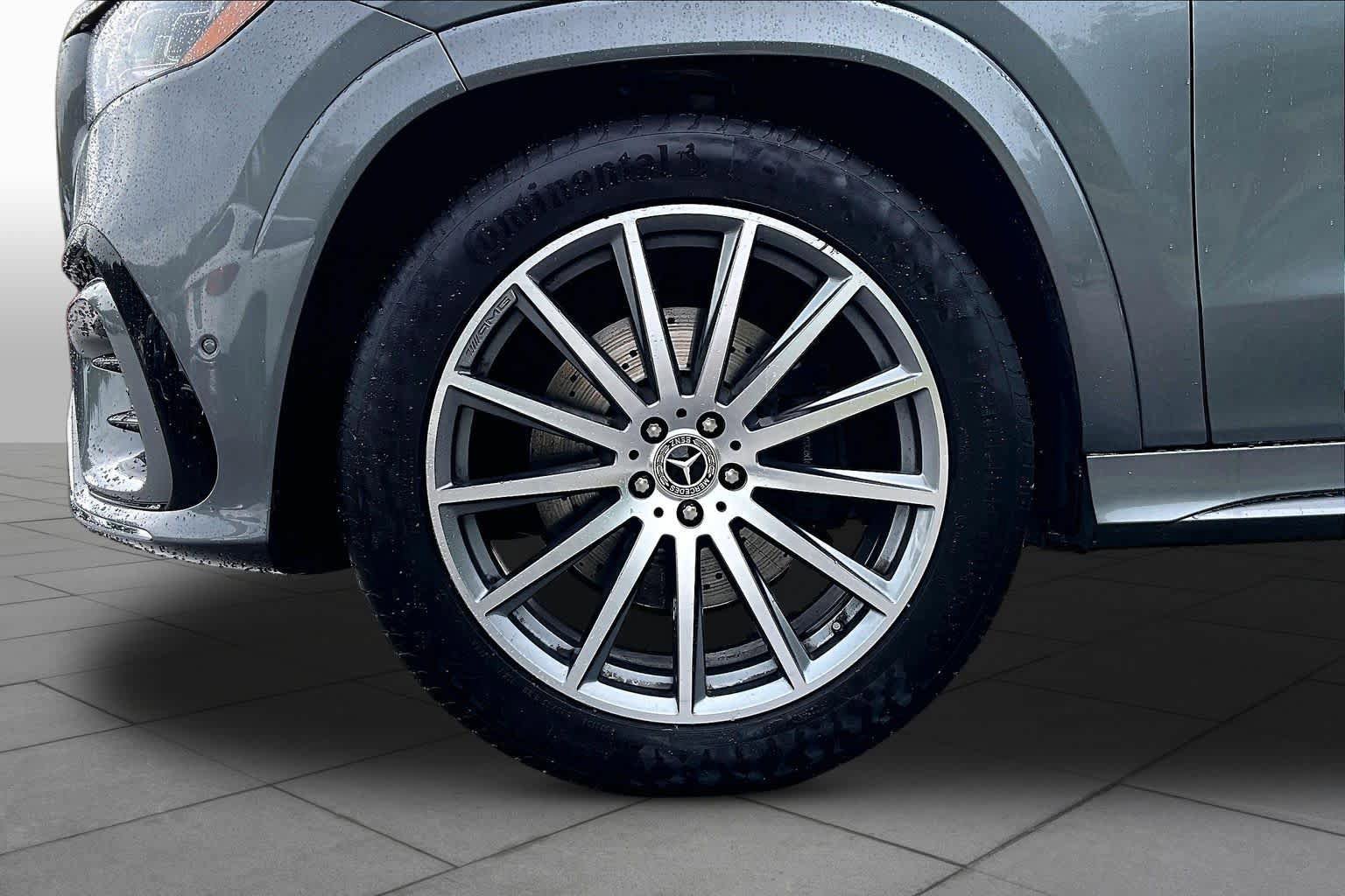 Used 2025 Mercedes-Benz GLS 450 4MATIC image 10