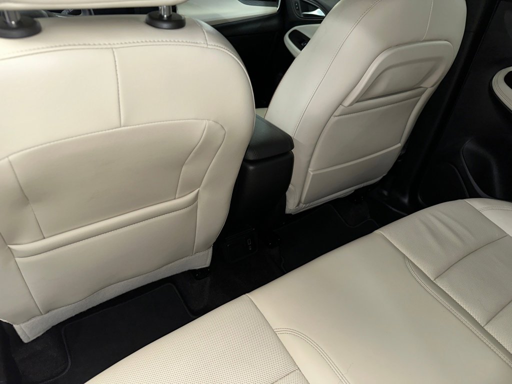 Certified 2024 Buick Encore GX Avenir w/ Avenir Convenience Package image 21