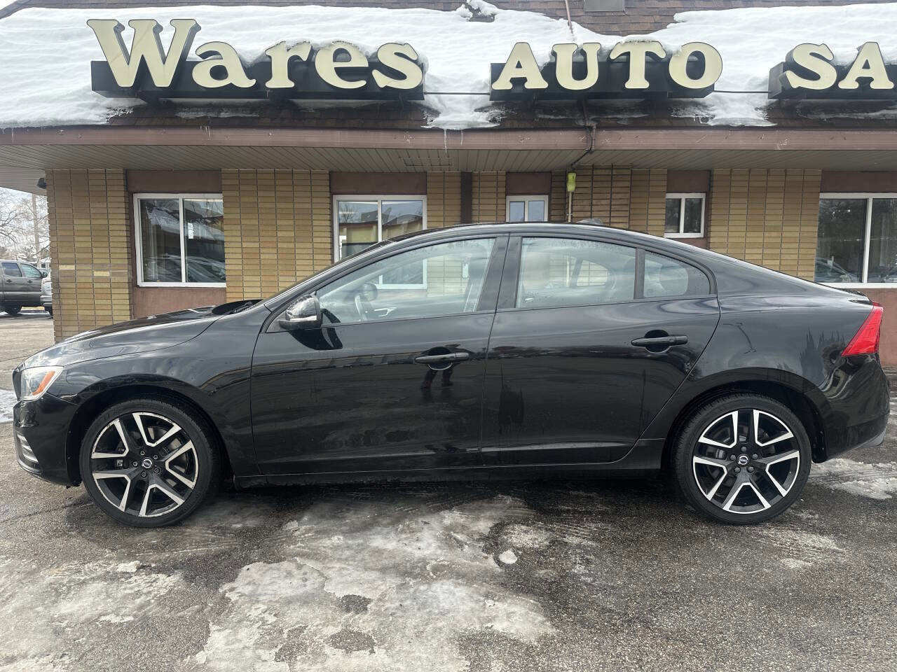 Used 2018 Volvo S60 T5 Dynamic w/ Protection Package