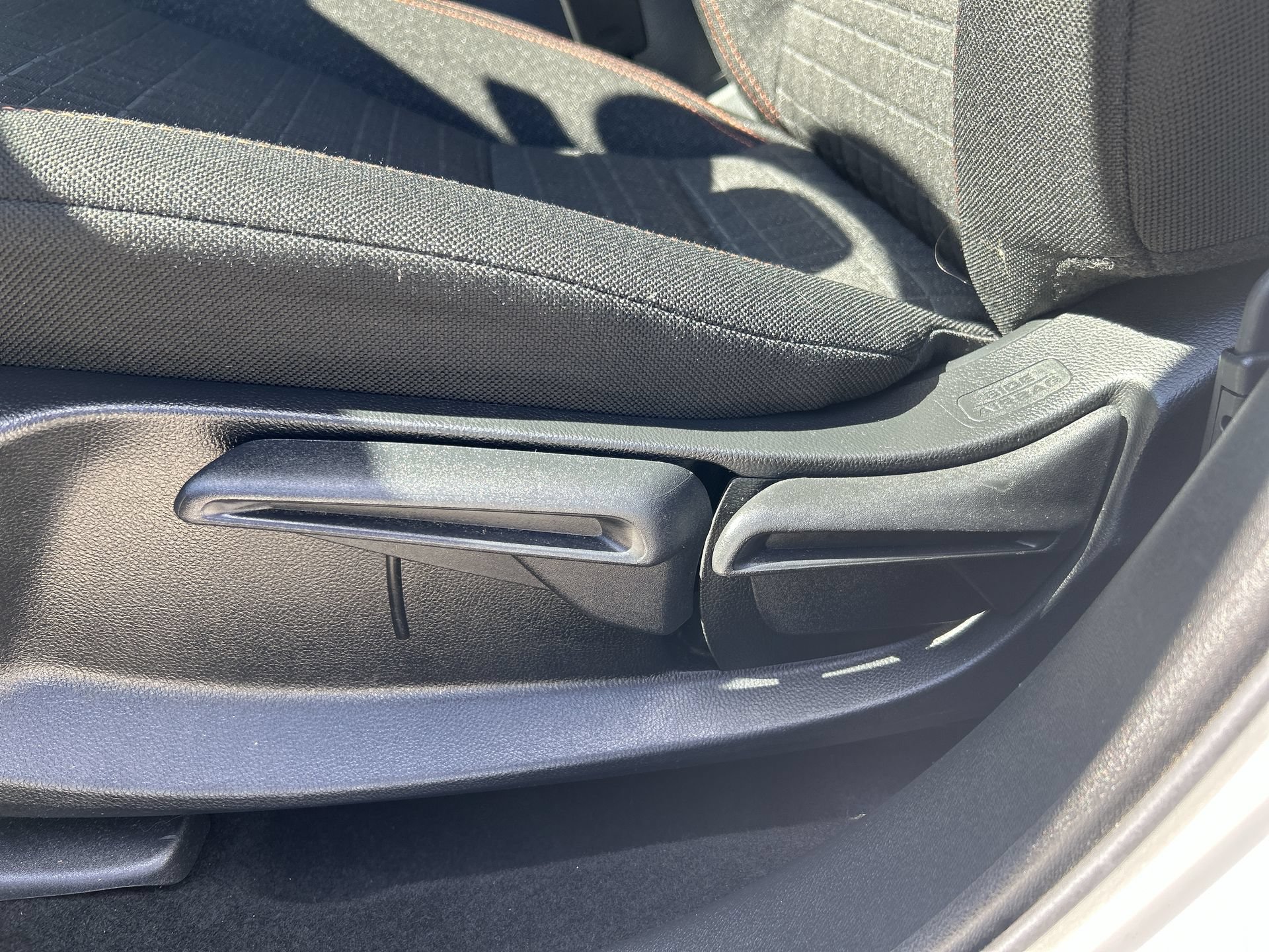 Certified 2025 Honda HR-V Sport image 14