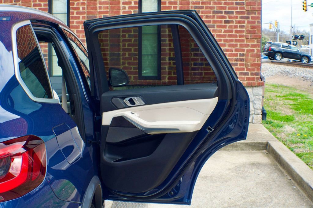 Used 2022 BMW X5 xDrive45e image 52