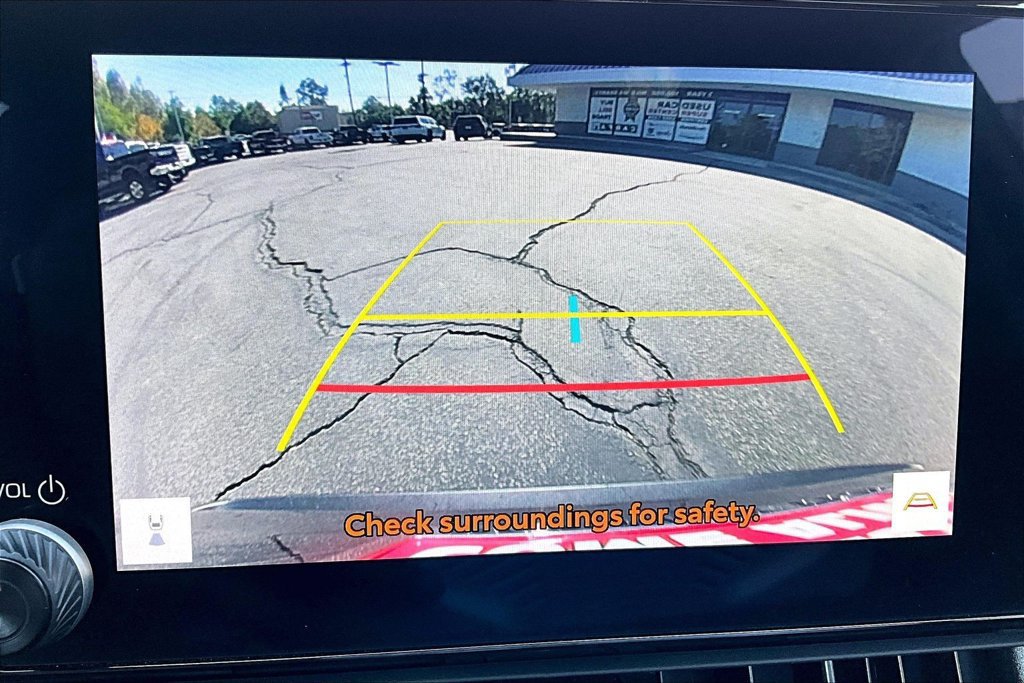 Used 2025 Toyota RAV4 XLE w/ Convenience Package FWD image 25