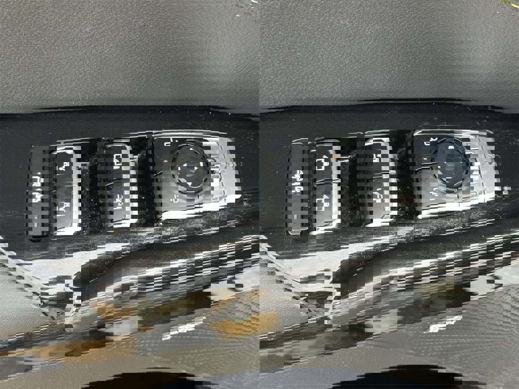 Certified 2025 Kia K5 GT w/ GT1 Package image 20