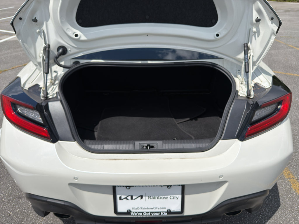 Used 2024 Toyota GR86 RWD image 12