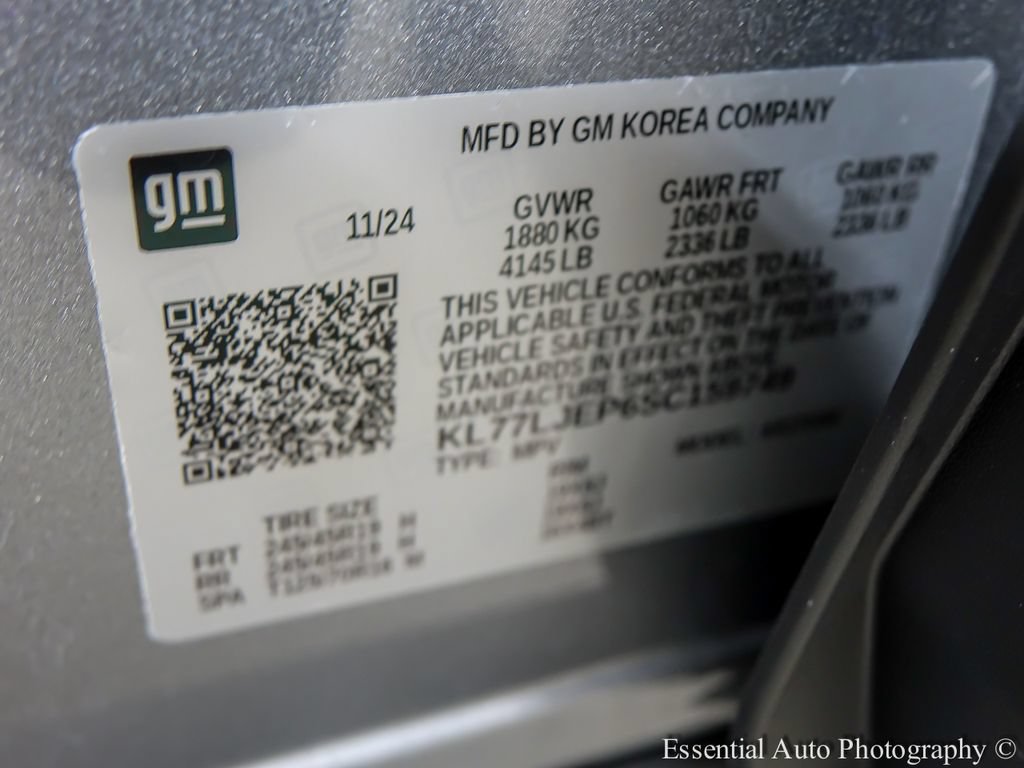 Used 2025 Chevrolet Trax RS FWD image 25