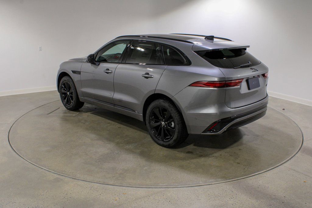 New 2026 Jaguar F-PACE R-Dynamic S image 3