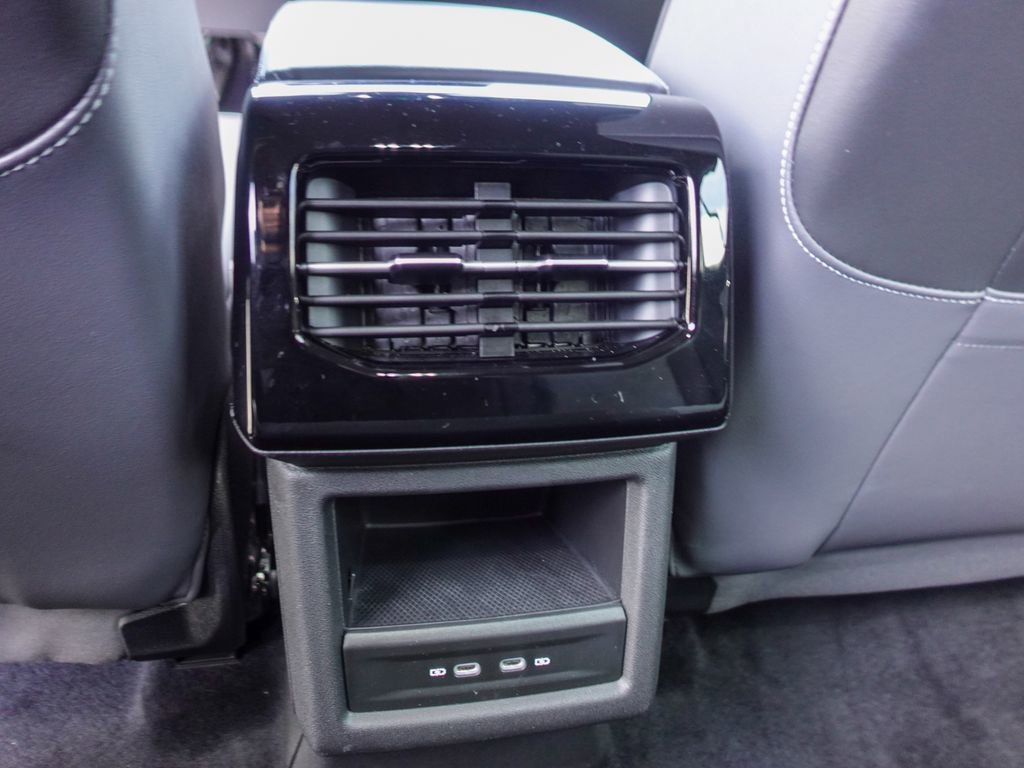 Certified 2024 Volkswagen ID.4 2WD image 19