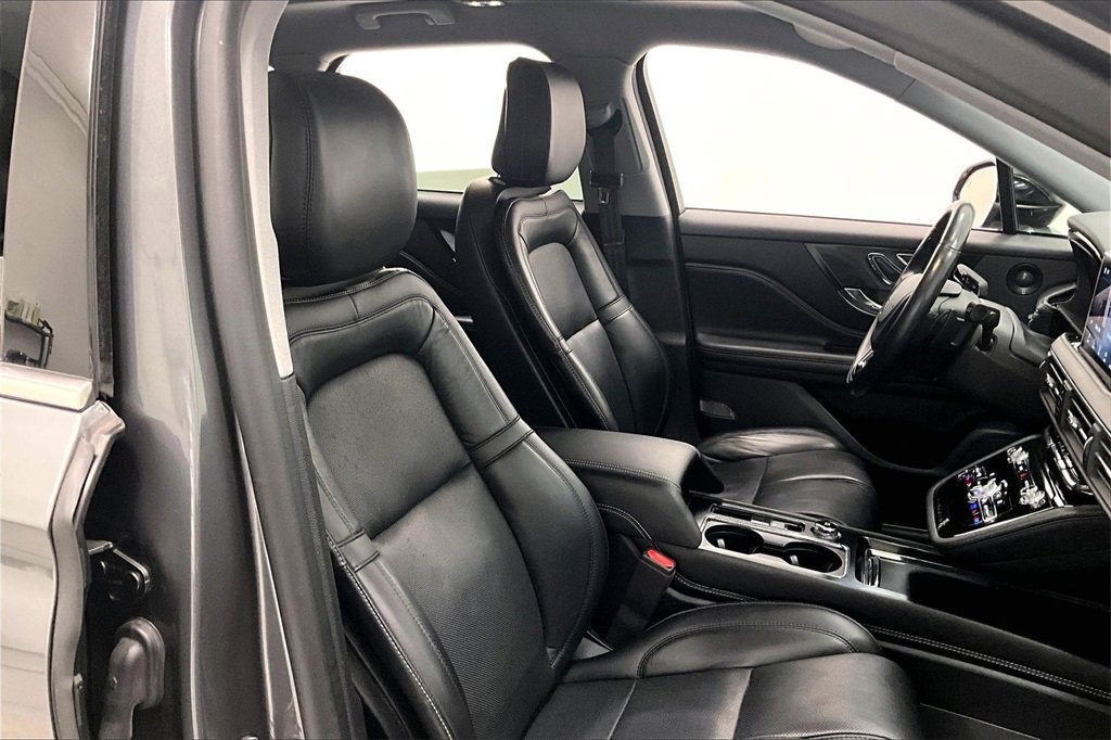 Used 2022 Lincoln Corsair Reserve w/ Equipment Group 201A image 7