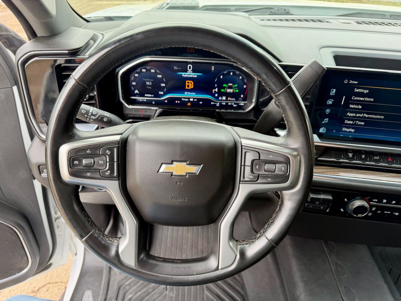 Used 2024 Chevrolet Silverado 2500 LT image 22