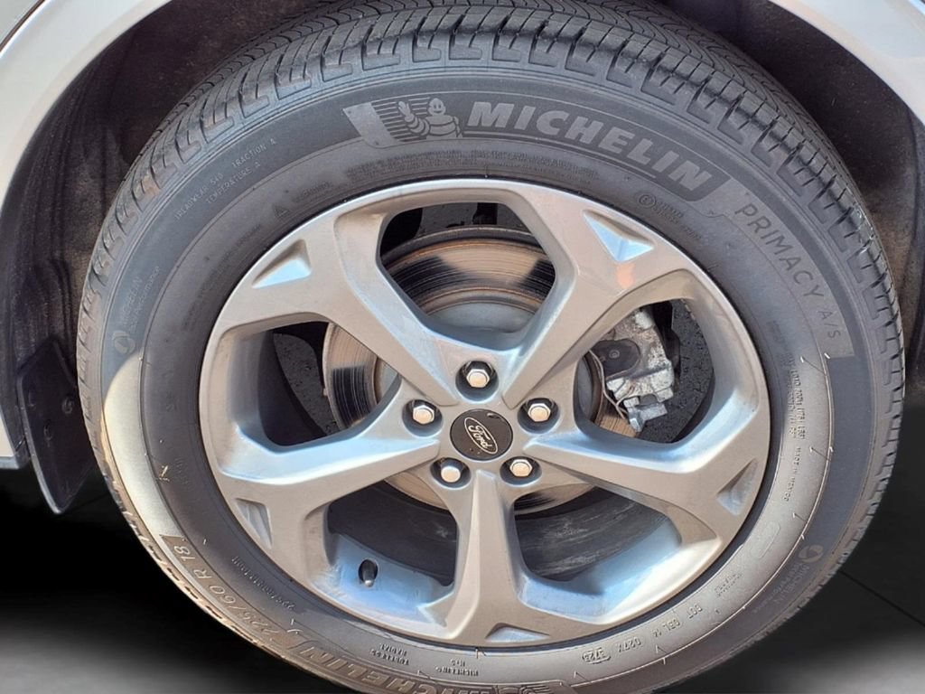 Used 2024 Ford Escape ST-Line w/ Tech Pack #1 FWD image 8